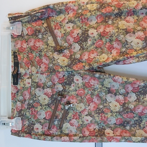 ZARA, - Picture 2 of 4